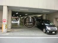 駐車場設備付きの物件です