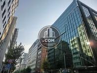 平成通り沿いの角地物件です