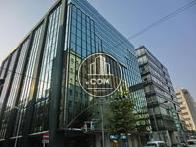 前面の景色が映り込む程に綺麗にされています