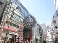 東通り商店街に面しています
