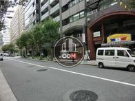 車の通りの多い立地になります
