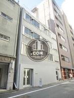 横幅の広いガラス面