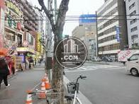 東新宿駅方面