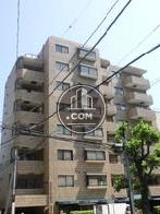 高台に位置しています