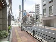 綺麗に舗装された歩道