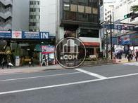 前面の道路です