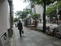 物件前の市ヶ谷駅方向
