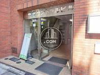 シルバー色の玄関