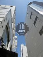 背の高い建物が多数並ぶエリアです