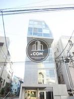 窓ガラスが比較的大きいです