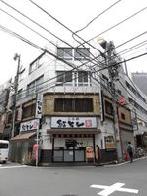 規格ビルの外観写真