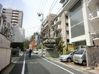 人通りもそれほど多くないです