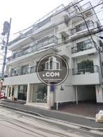 東側の外観です。ベランダがたくさん見えます