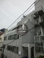 高台に建っています