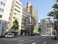 幅の広い通りです