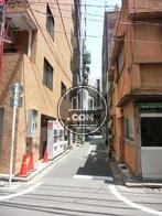 隣接する脇道