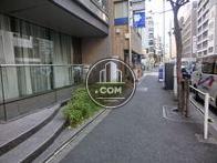 歩道が確保されています