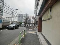浜松町駅方面です