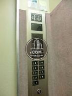 エレベーターの定員は9名