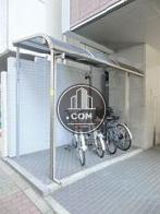 屋根付きの駐輪場