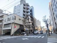 人形町駅へ連絡する通りです