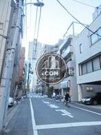 見通しの良い公道沿いです