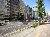 正面玄関前、大門方面