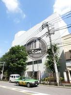ホワイトでまとめています