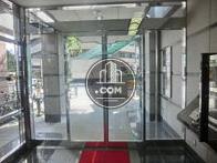明るいエントランスホール