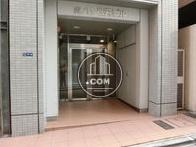 入り口周りはゴミ1つ落ちていません