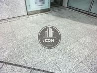フラットな床面