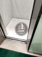 エレベーター内