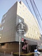 ビルの裏手