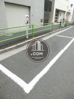 玄関前のパーキングメーター