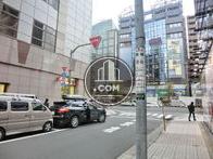 突き当りは靖国通り