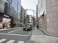 エントランス側の前面道路