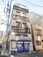 日差しの取り込み易いＬ型のガラス窓を配置