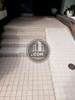 正面入口階段・スロープ有り