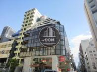 北西向きの角地物件です