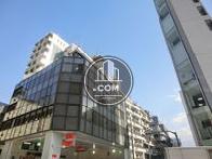 上階はセットバックしています