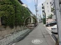 路地の奥から撮影