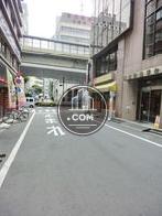 車通りの少ない脇道