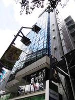 ワコーレ三軒茶屋64ビルの外観写真