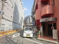 角地に位置しています