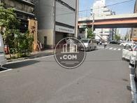 すぐ近くに昭和通りです