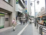 人の往来が活発です