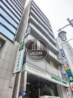 通りを一望出来ます