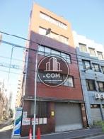 シンプルな長方形型ビル