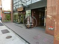 正面入口付近