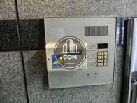 機械警備です、正面玄関の横にあります